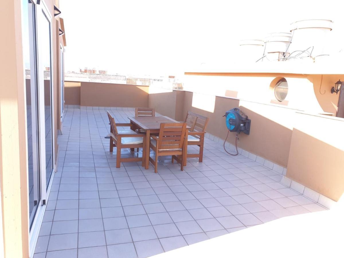 Atico Deluxe Corralejo Centro Appartement Buitenkant foto
