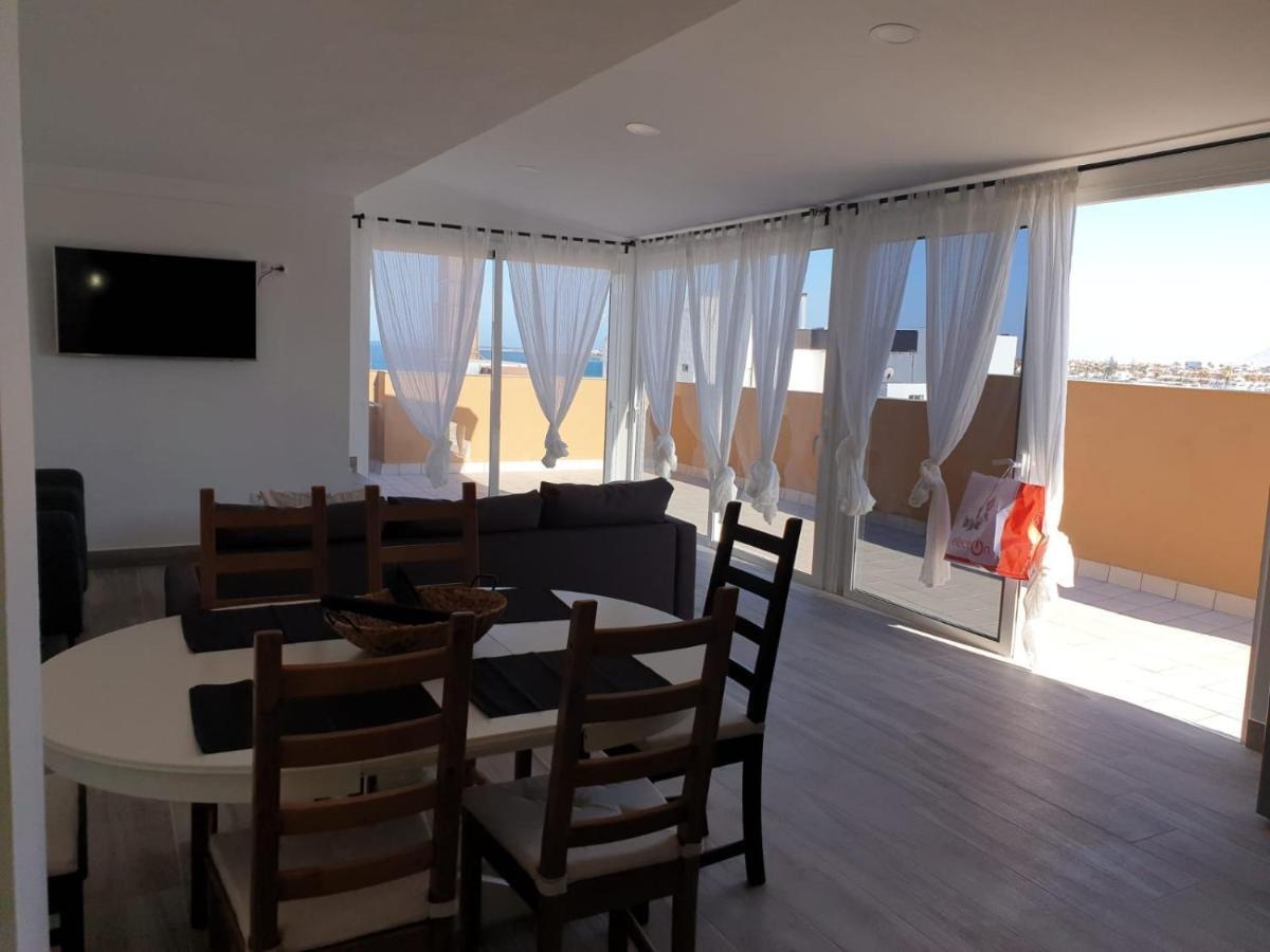 Atico Deluxe Corralejo Centro Appartement Buitenkant foto